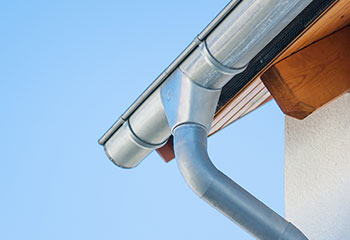 Gutter Cleaning Image